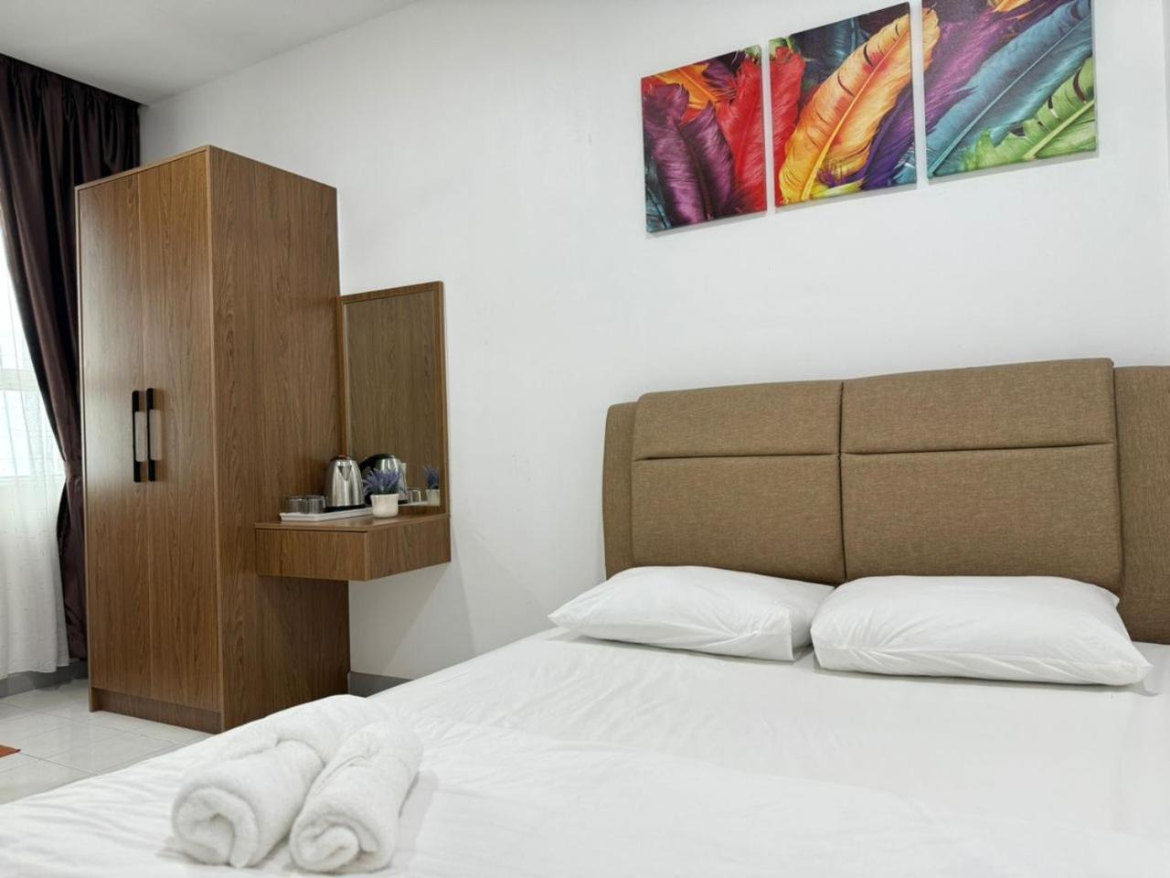 D'Ciella Homes- Sea View, Drawbridge & Ktcc Mall كُوالا تيرينغانو المظهر الخارجي الصورة