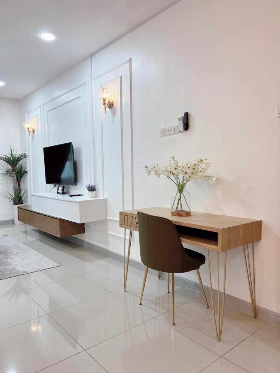D'Ciella Homes- Sea View, Drawbridge & Ktcc Mall كُوالا تيرينغانو المظهر الخارجي الصورة