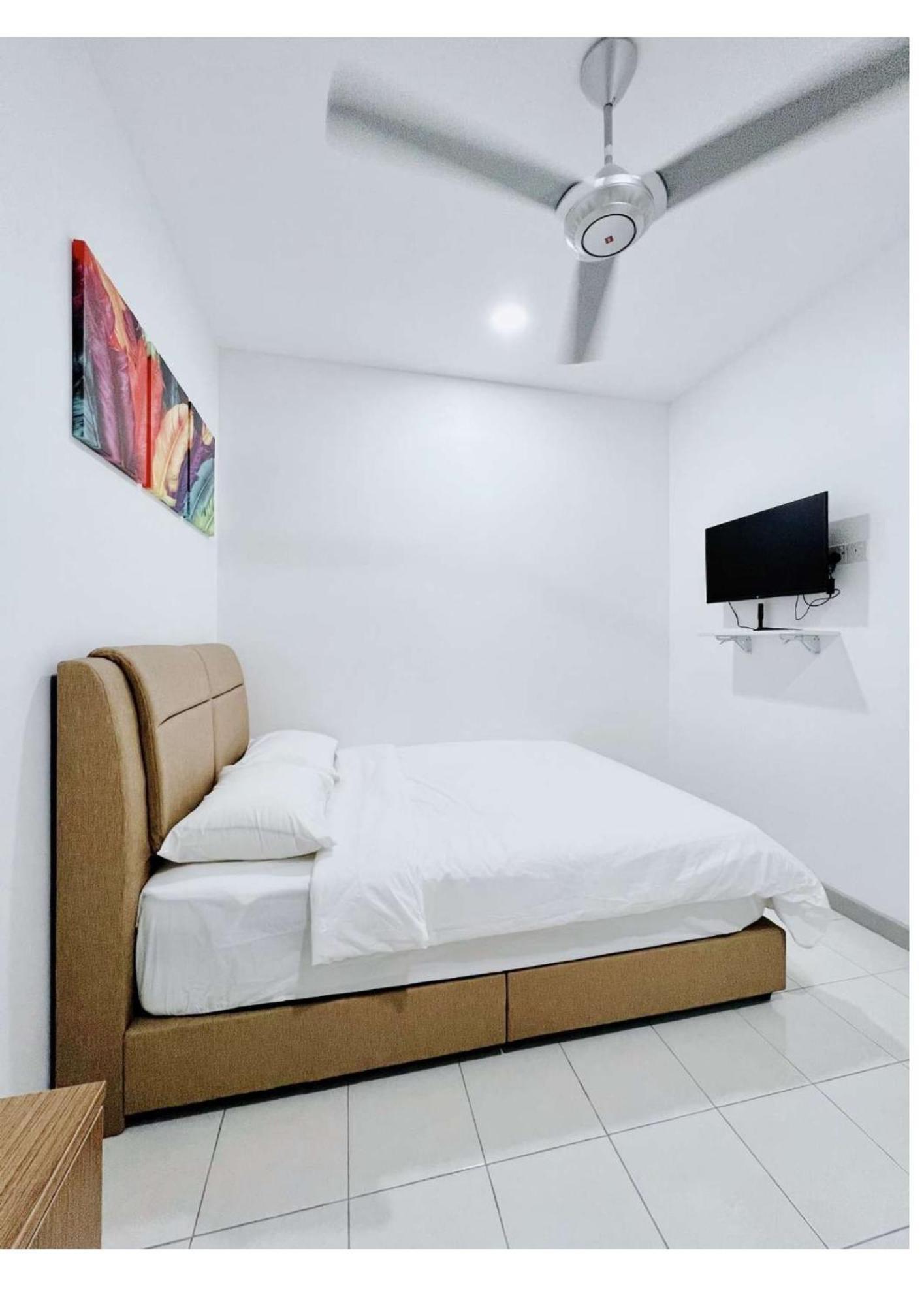 D'Ciella Homes- Sea View, Drawbridge & Ktcc Mall كُوالا تيرينغانو المظهر الخارجي الصورة